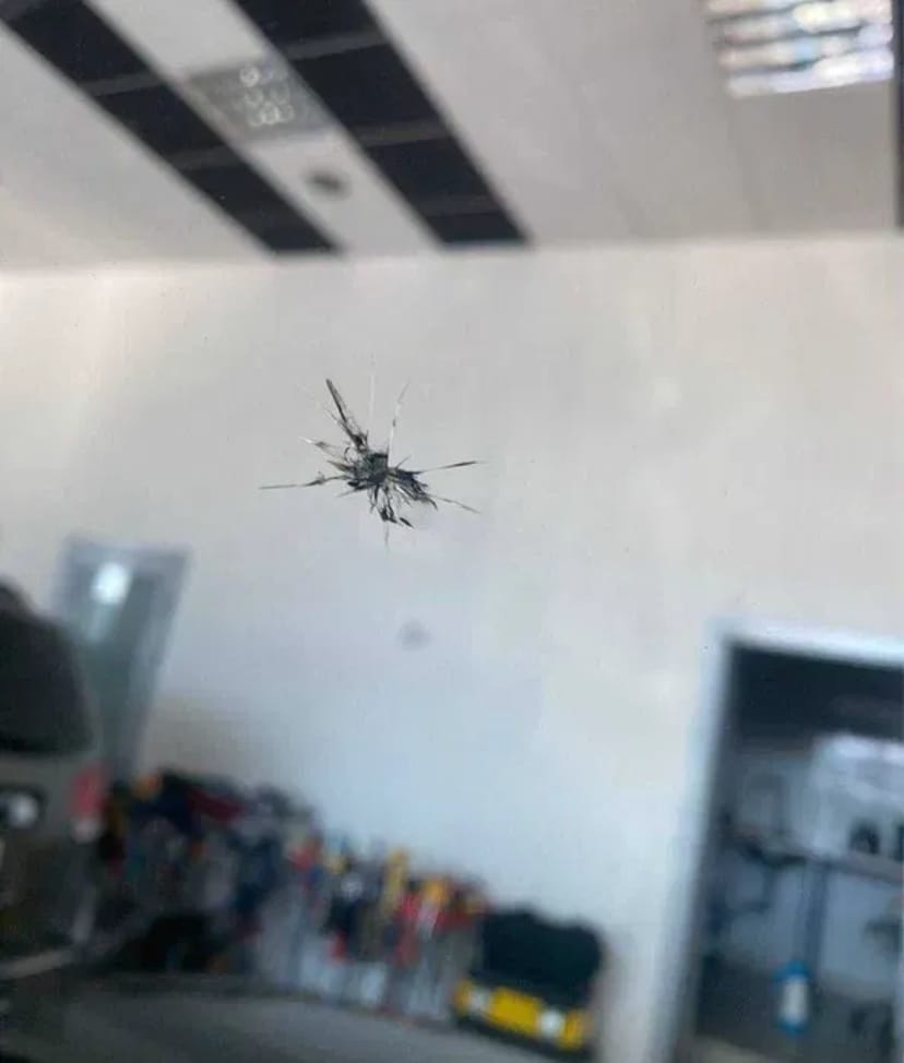 Ремонт тріщин та сколів. Заміна скла. Тонування авто. Полірування фар