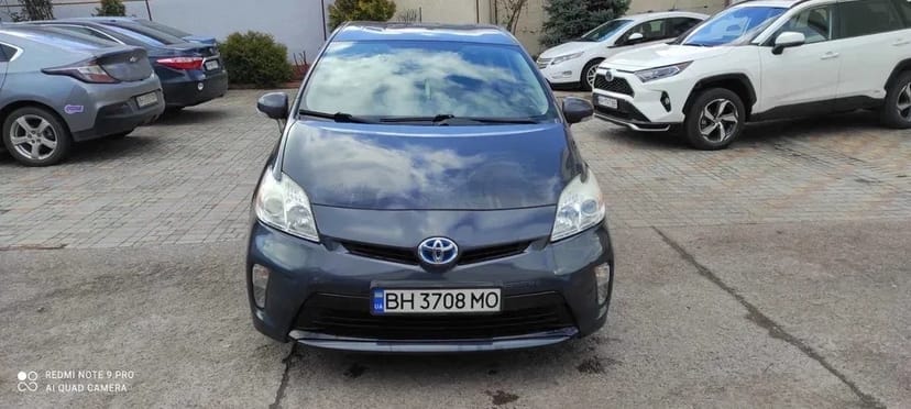 TOYOTA PRIUS 30 гібрид 2014 супер ціна 570 гр день