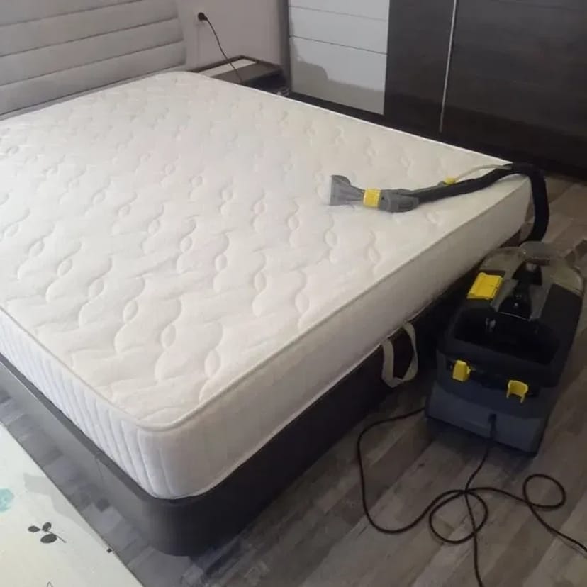 Хімчистка меблів. ХІМЧИСТКА матраців, волога чистка. Хімчистка ліжка, диванів, крісел та стільців.