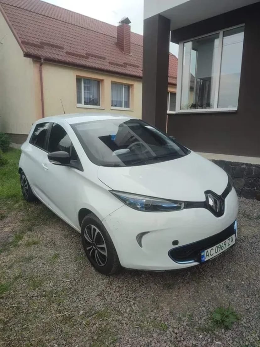 Автомобіль Рено Зоя 22кв