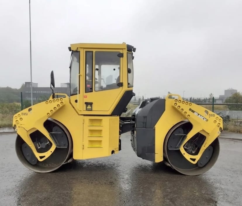 Дорожній каток Bomag BW 202 AD-4