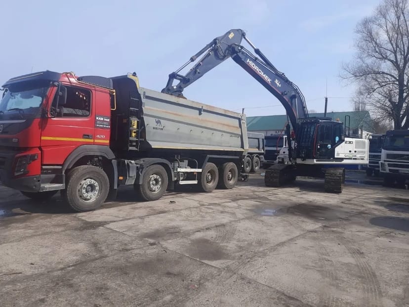 Самоскиди - 4 осі