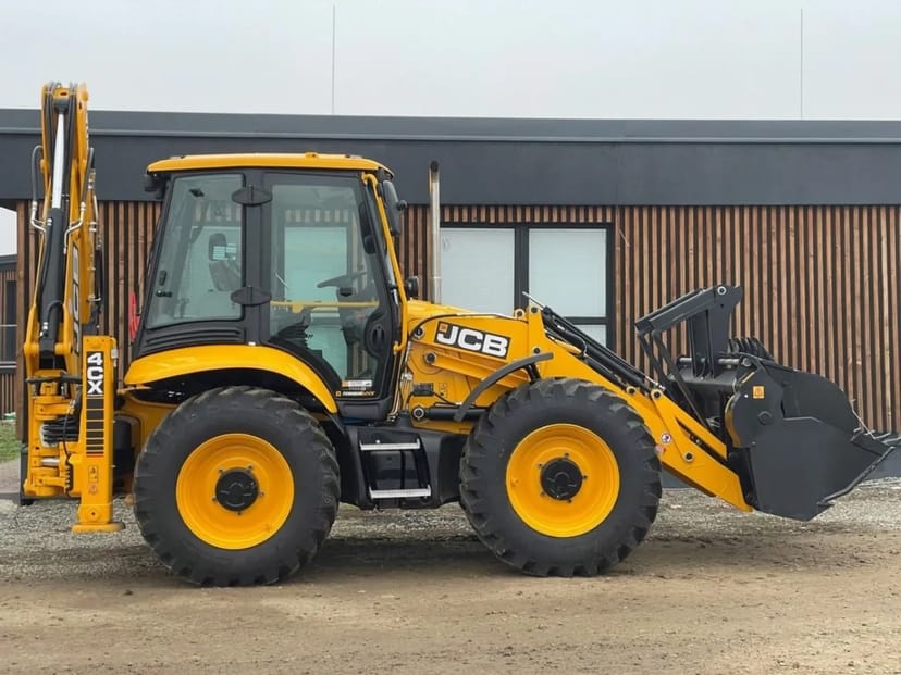 Екскаватор навантажувач JCB 4CX.