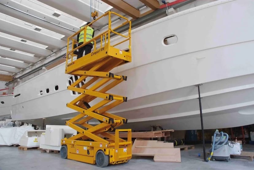 Підйомник ножичний акумуляторний Compact 10 N