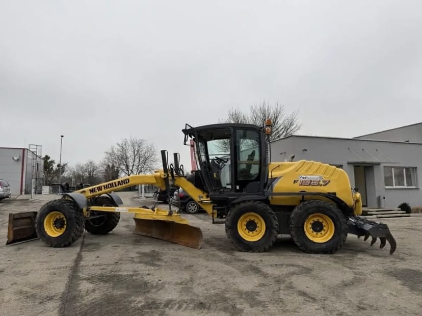 Автогрейдер New Holland 156.7 Швидкість38 км/год