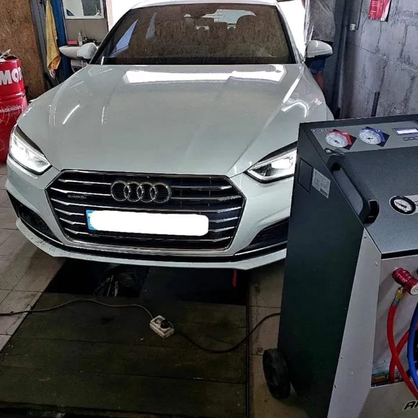 Заправка автокондиционеров профессиональной итальянской установкой