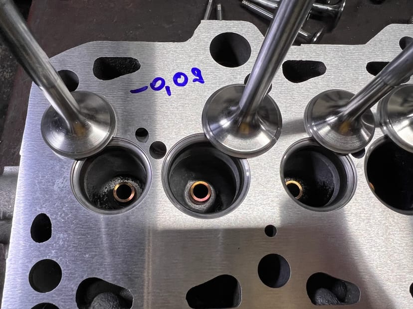 Ремонт та реставрація головок блоку на легкові та вантажні авто