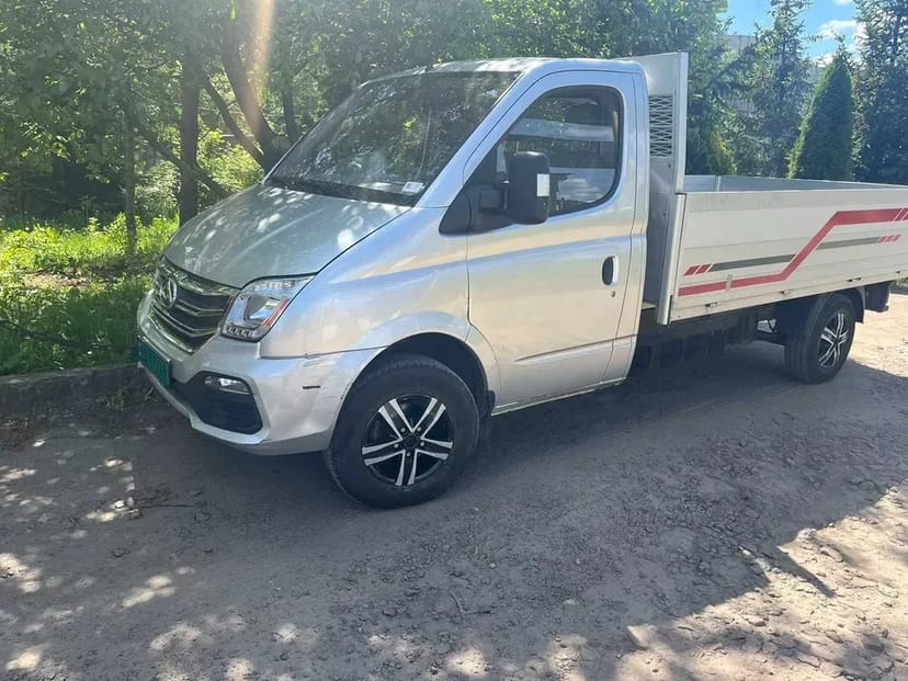 Вантажні перевезення до 2 тонн