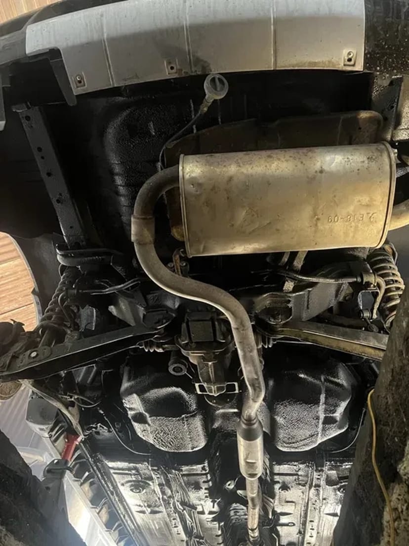 Антикорозійна обробка днища та арок автомобіля захистить Ваше авто