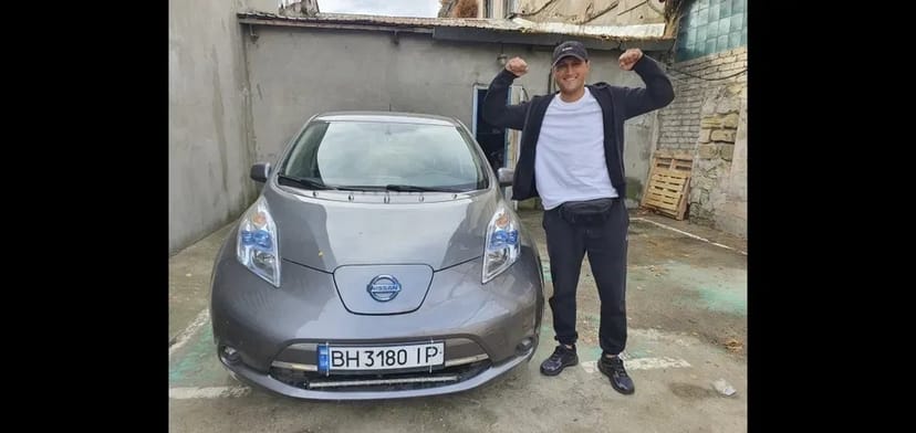 Nissan Leaf 50kwt, 350km, 2 роки і машина Ваша