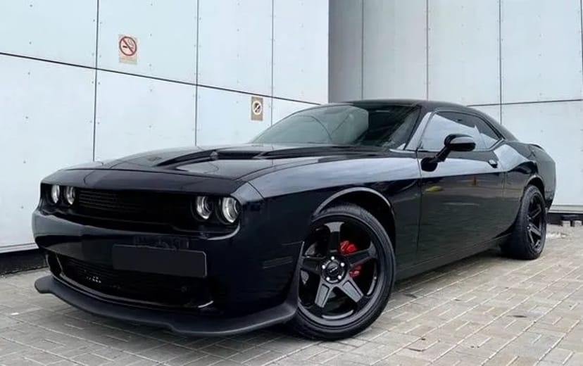 103 Dodge Challenger чорний 3.6 без водія Київ