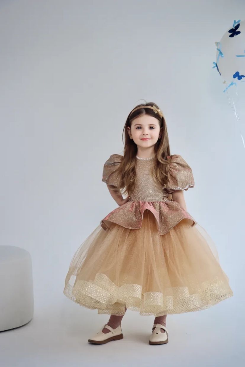 Золота дитяча святкова сукня