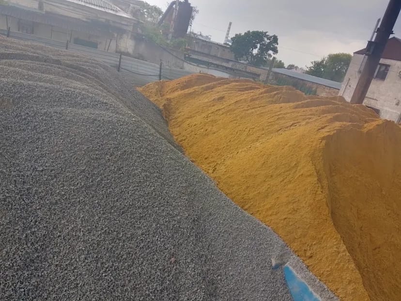 Пісок. Щебінь. Відсів.