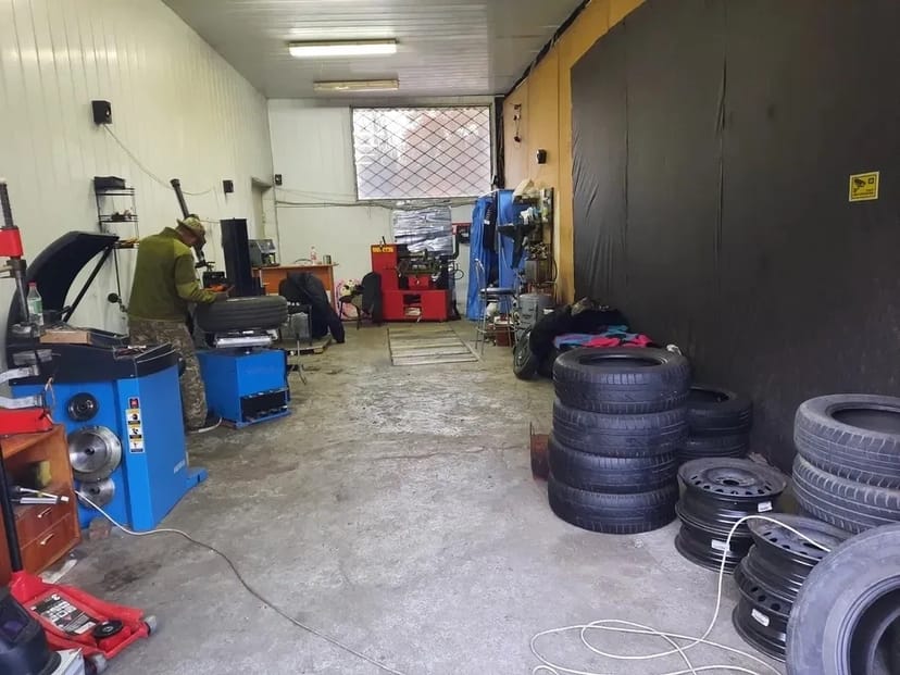 Приміщення/бокс під СТО або інші послуги