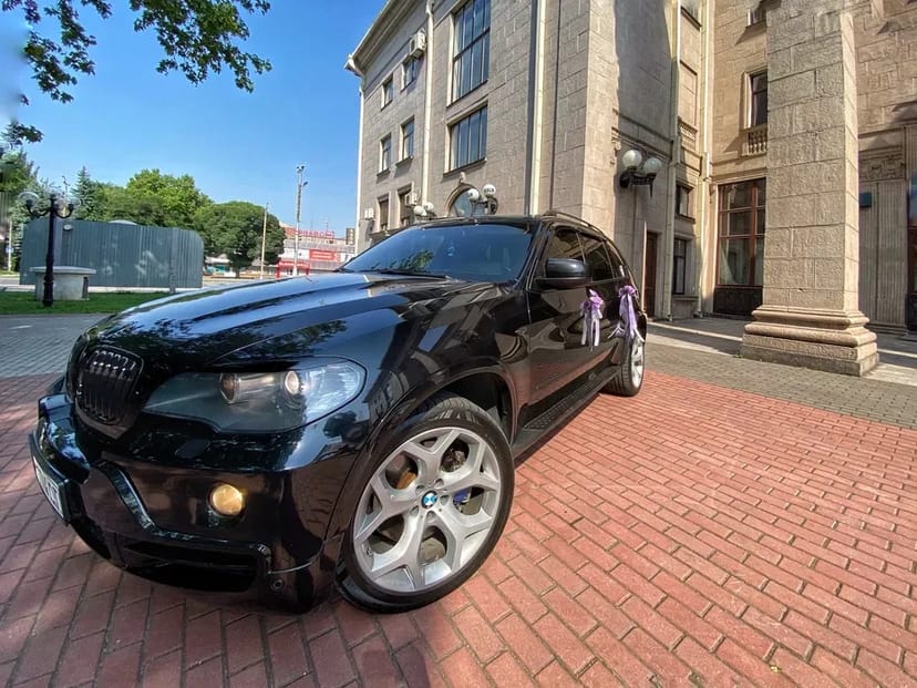 Авто BMW x5 обслуговування весіль , корпоративів
