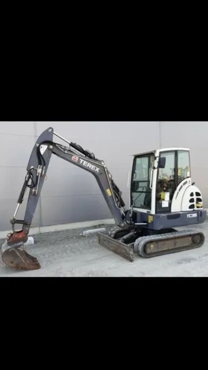 Мініекскаватор, екскаватор