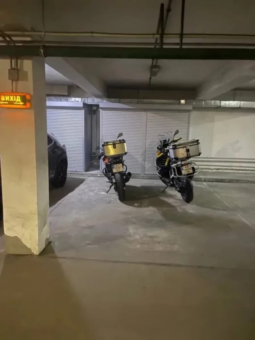 Комфортне та безпечне паркомісце