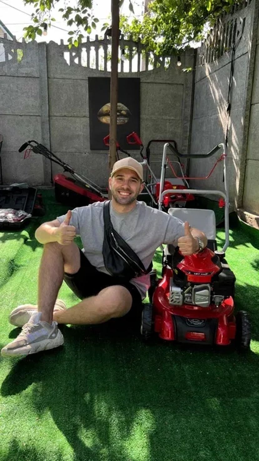 Косарка бензинова