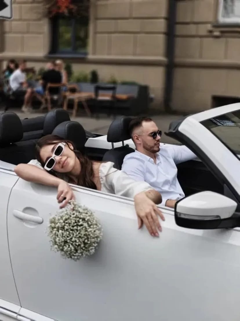 Кабріолет Volkswagen з водієм для особливих подій