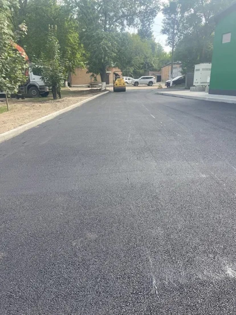 Асфальтування території любої складності підключ