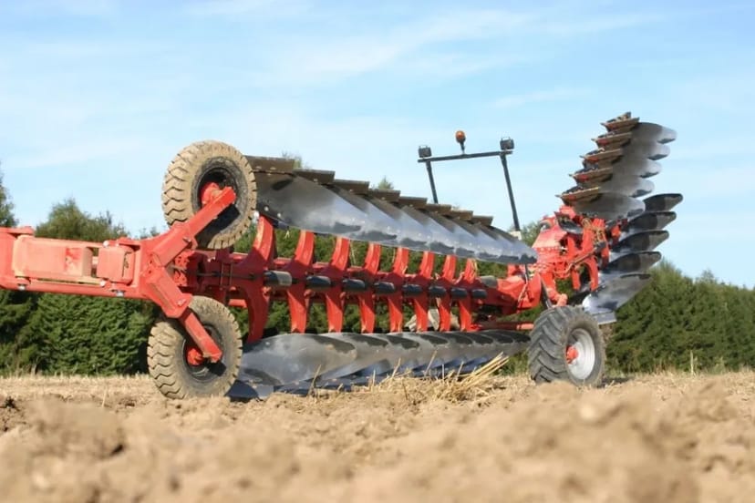 Потужний Плуг GREGOIRE BESSON (904)