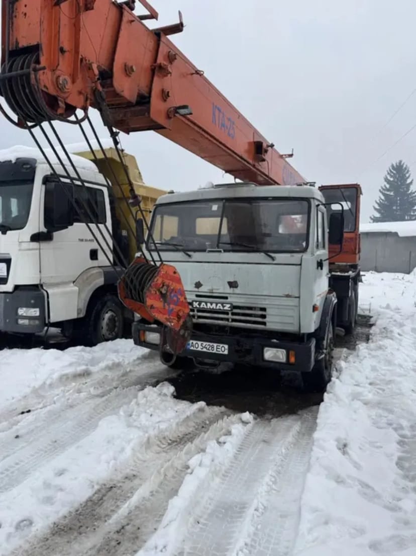 Кран КТА-25 для монтажу та будівництва
