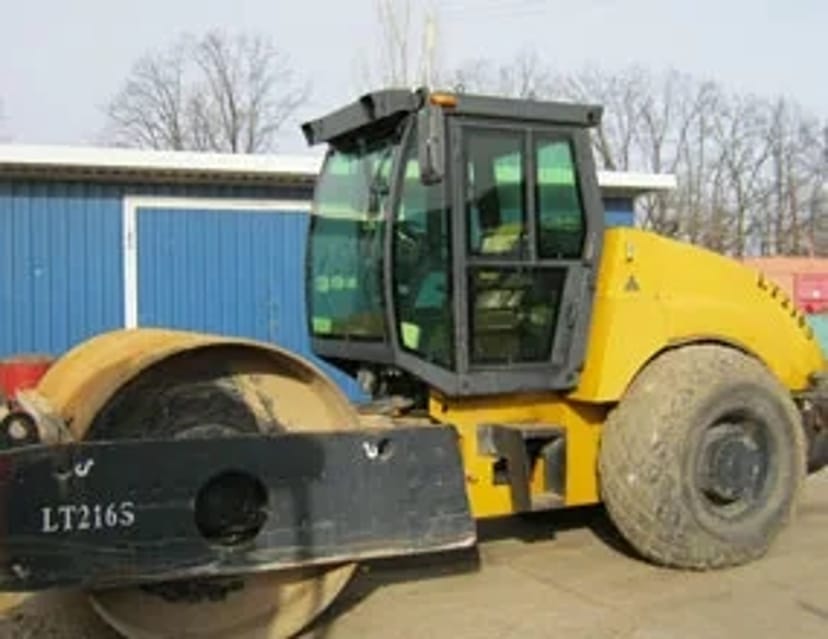 Каток вібраційний, грунтовий Lutong LTD212 (масою 12 т)