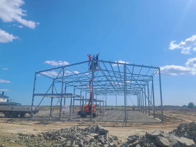 Ангари, навіси, склади, металоконструкції ( від 2 450 м2.)