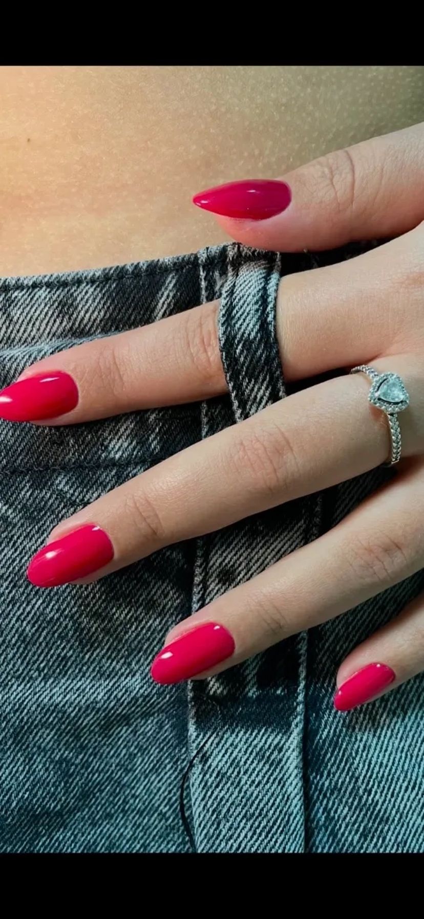 Послуги манікюра , педікюра , наращування