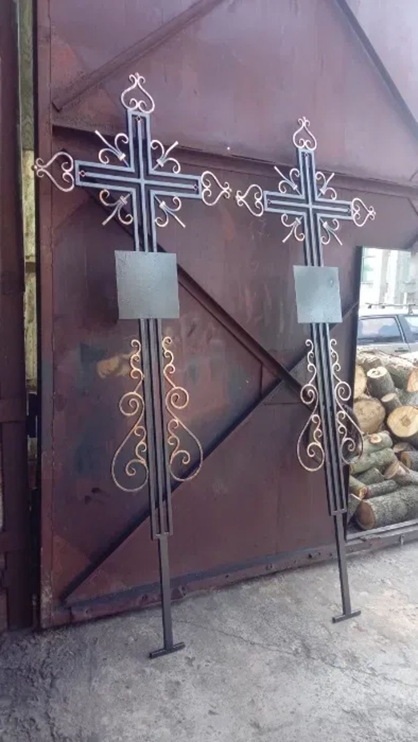 Хрести ковані ручної роботи, виготовлення.