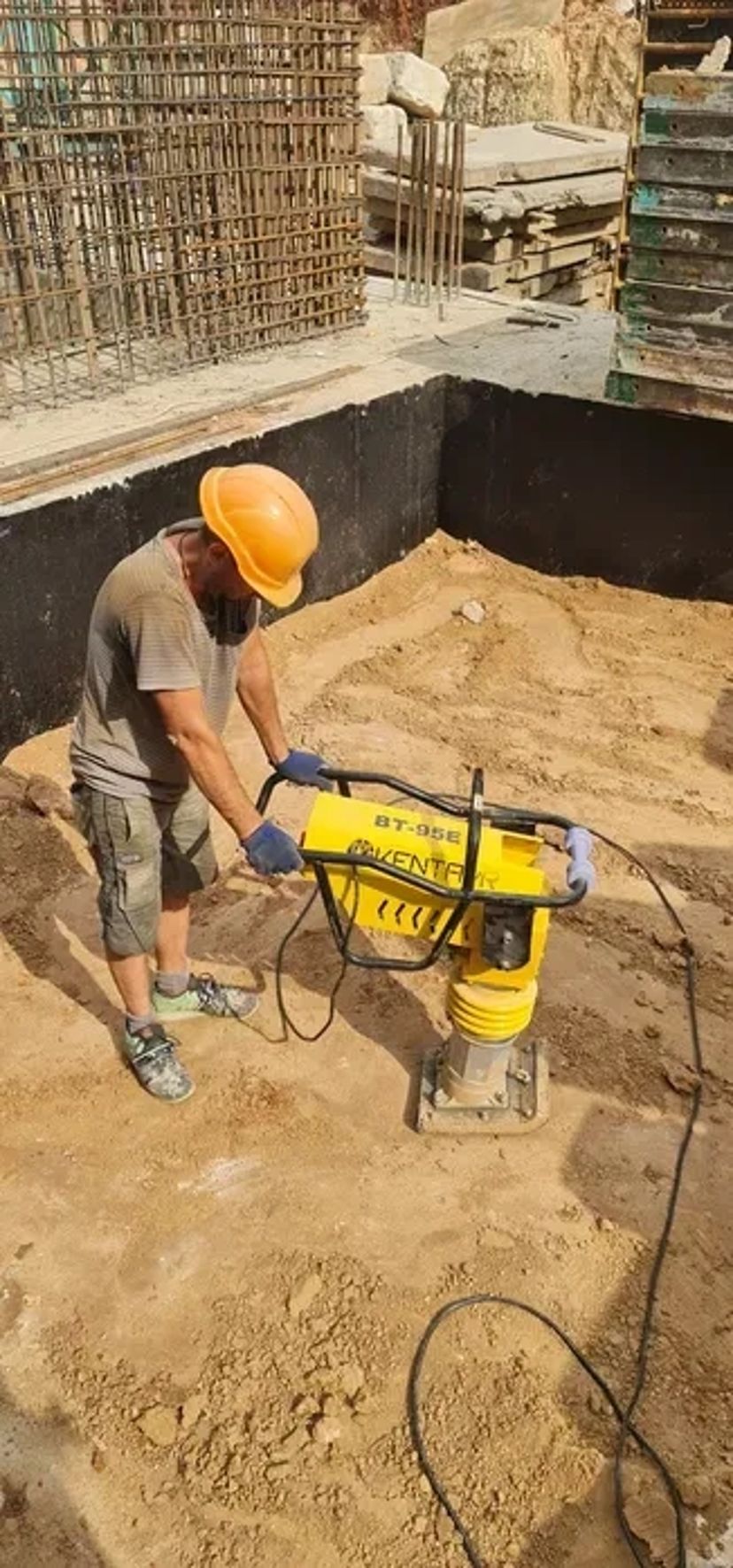 Електротрамбування , вібронога