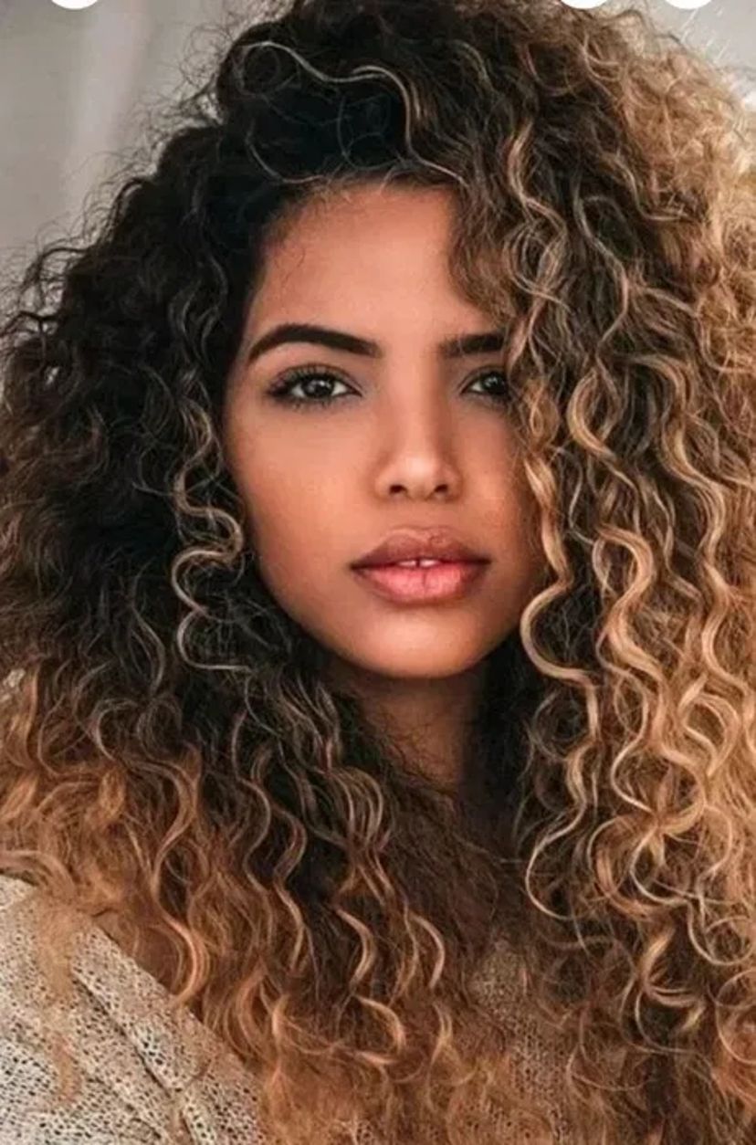 Виконую афрокудрі, афролокони , дредолокони, афронарощування.