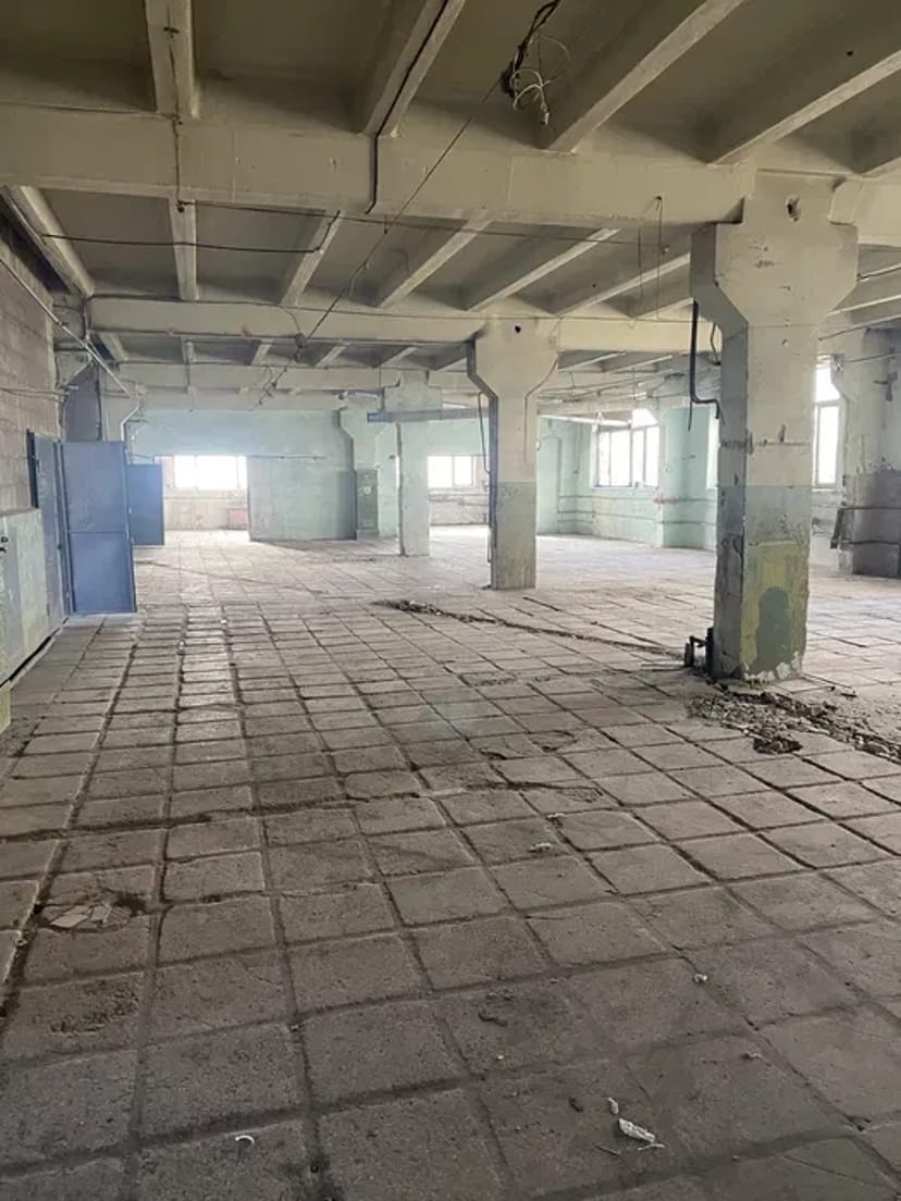 Просторе приміщення 1000 кв.м у самому центрі — ідеальне рішення для бізнесу 100 грн/м²