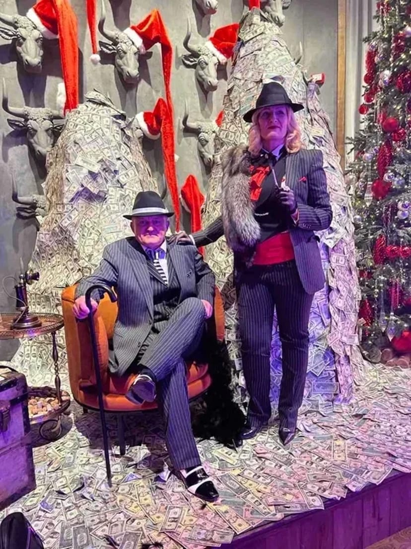 Жіночі та чоловічі наряди у Гангстерському стилі