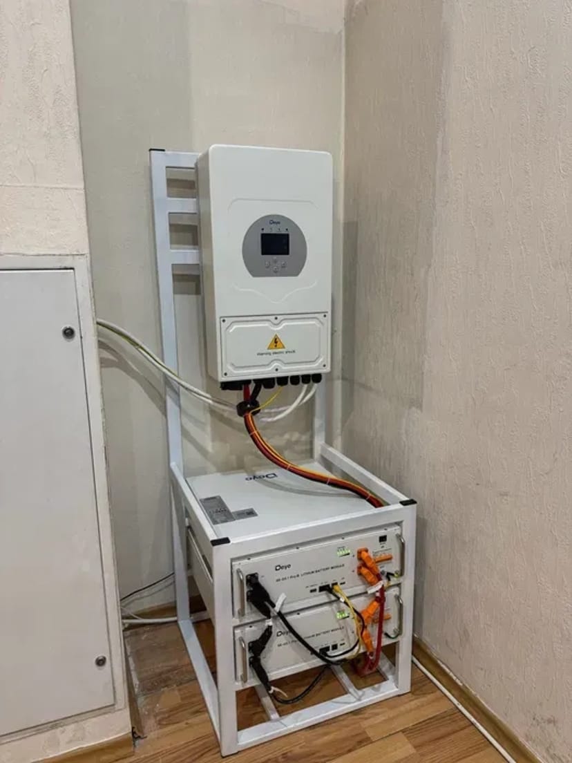 Встановлення інверторів , генераторів , станцій живлення ДБЖ ИБП Deye