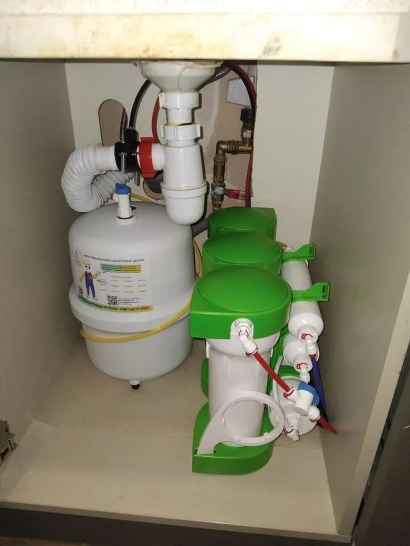 Заміна всього ряду картриджів в питному фільтрі за запитом