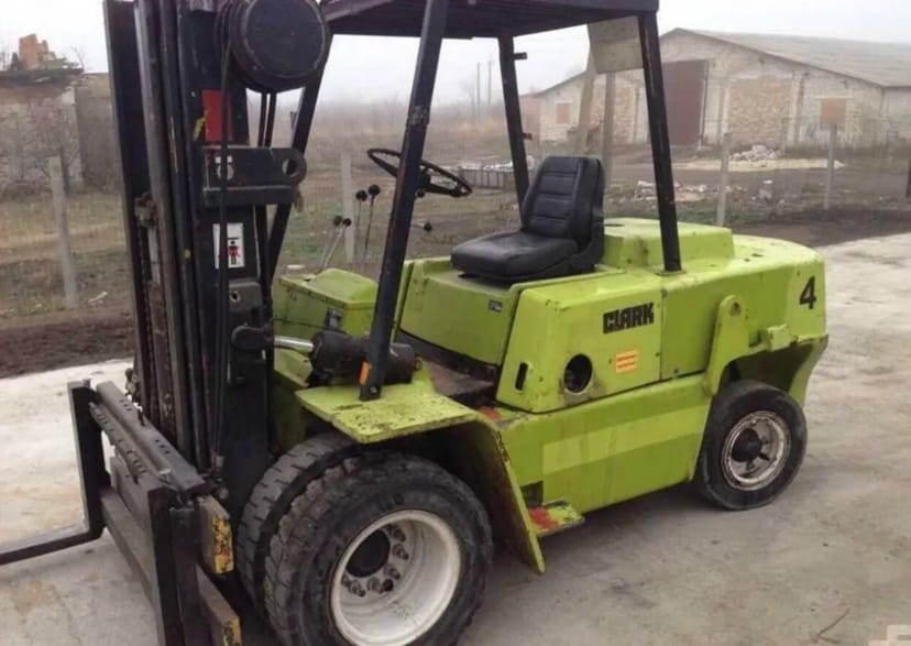 Навантажувач вилковий Clark C500-Y100PD