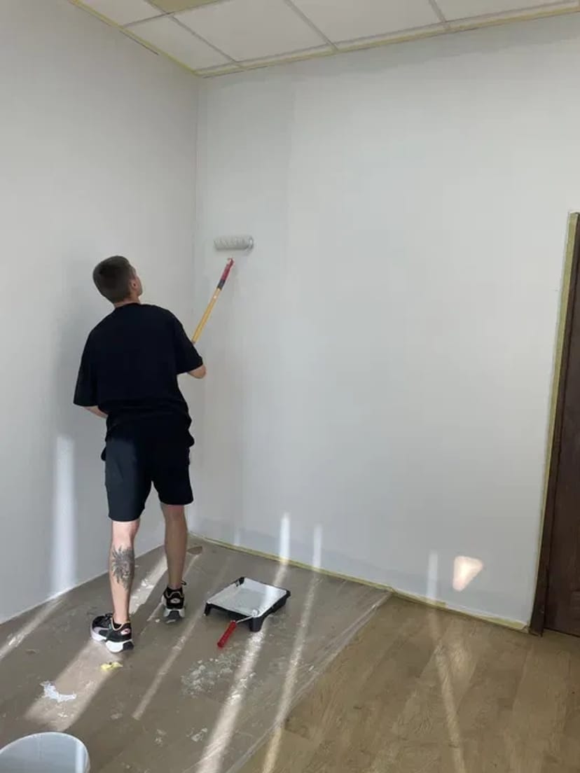 Покраска стен , потолков ( кафе,магазины,офиса и других помещений)рем