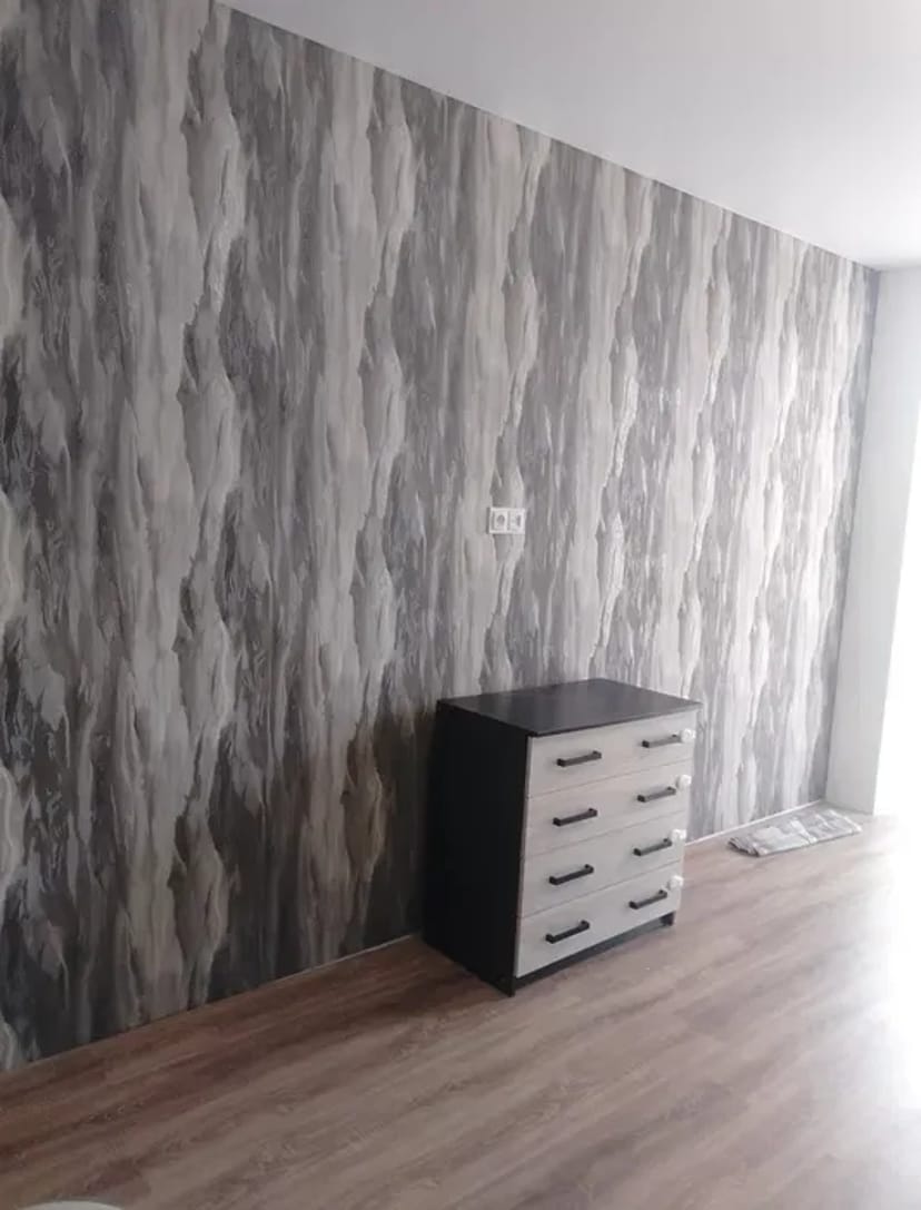 Поклейка обоїв та фарбування стін і стель якісно та акуратно