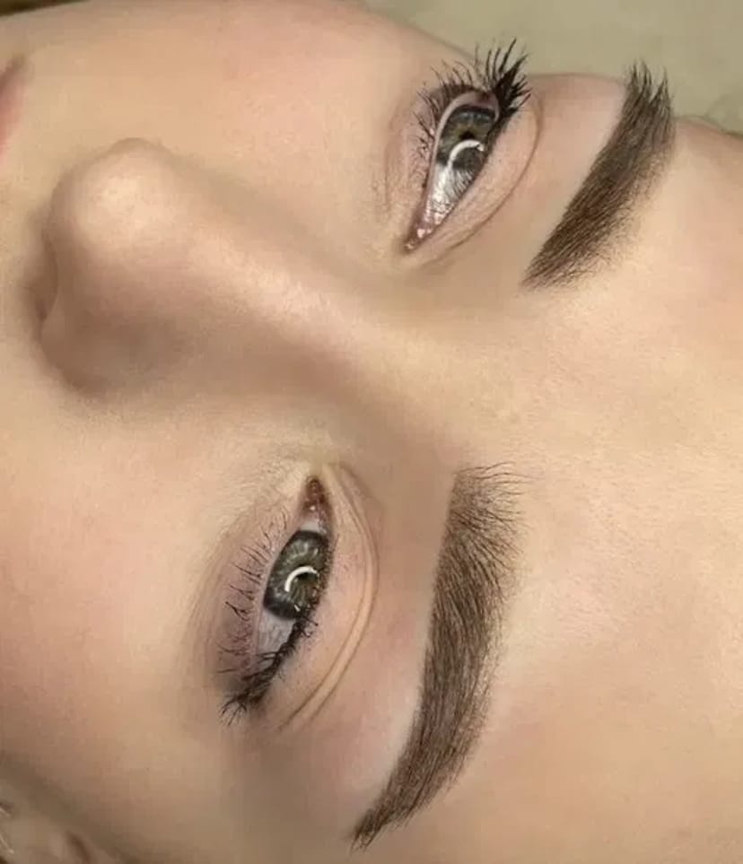 Перманентний Макіяж: Забудьте про Косметику! Довготривалий Ефект та Ідеальний Вигляд.