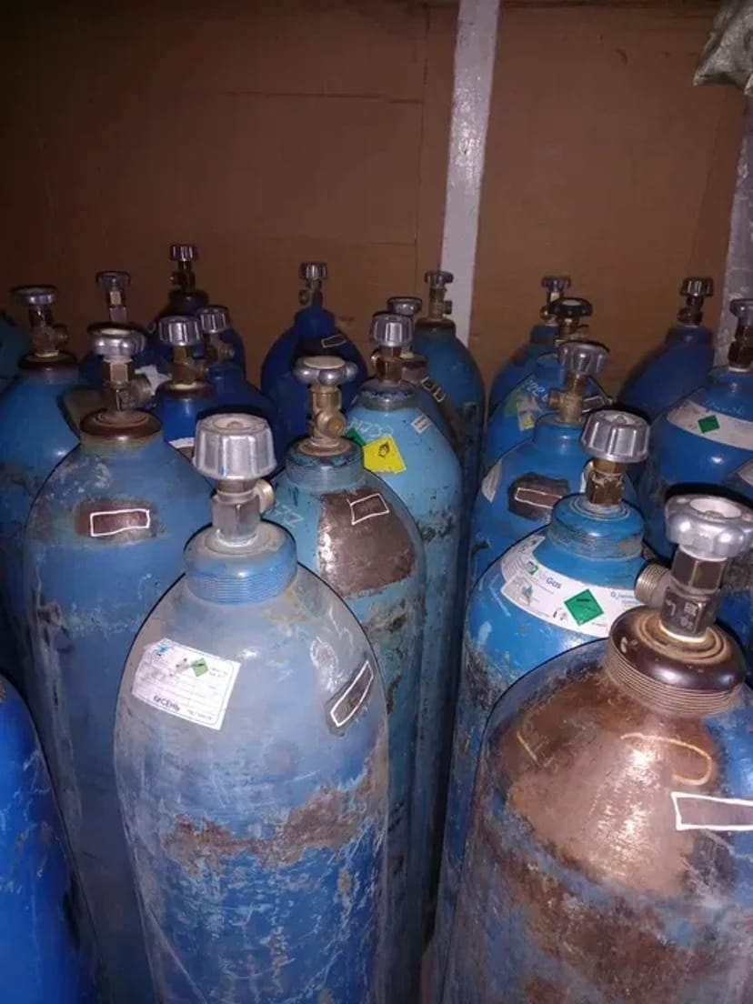 Заправка Балонів Промисловими Газами: Азот, Кисень, Аргон, Вуглекислота, Мікс. Швидко та Якісно!