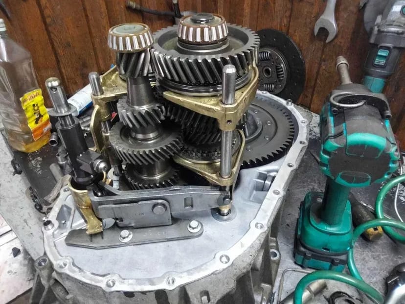 Ремонт КПП Мастер Мовано Трафик Виваро PF6 PK6 PF1