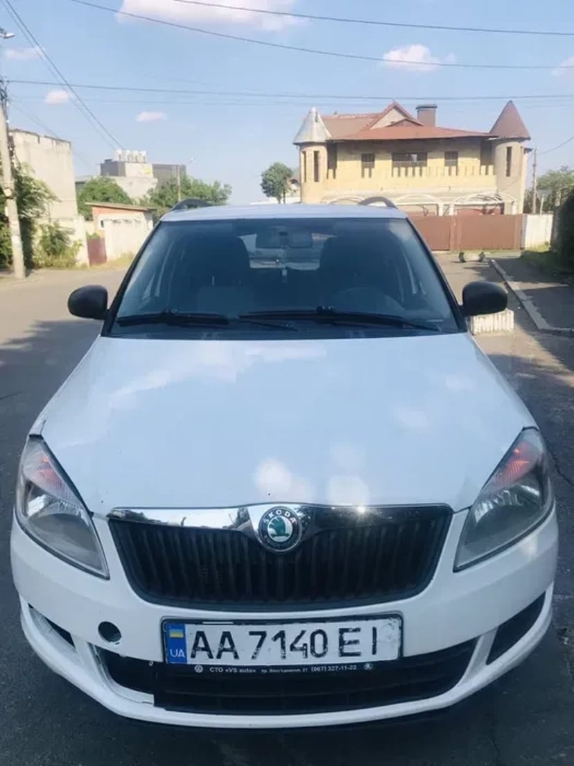 Авто шкода фабія універсал