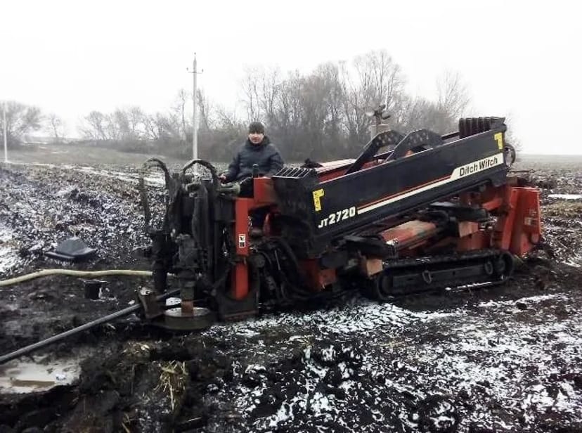 Прокол під дорогою ДНБ— Прокладання труб без траншей