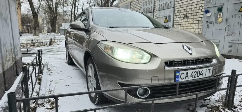 Авто Renault fluence для одного водія