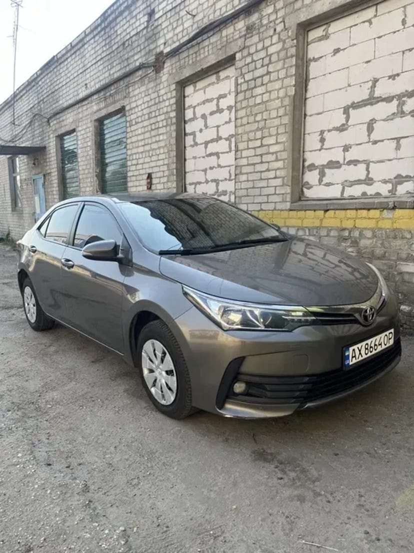 Авто Toyota Corolla
