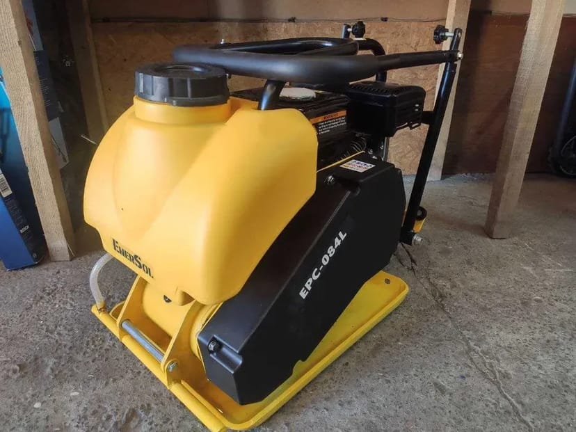 Вібраційна плита ENERSOL G200F