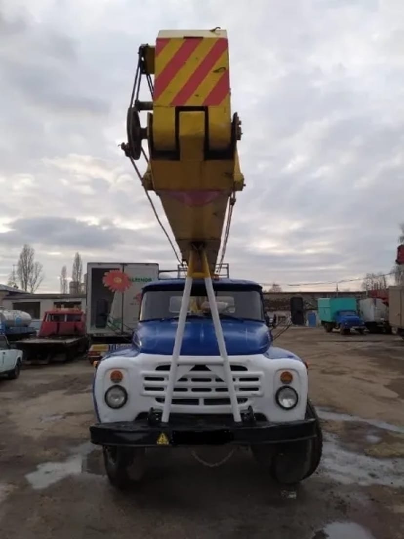 Послуги автовишки телескопічної 17 метрів (АП17)