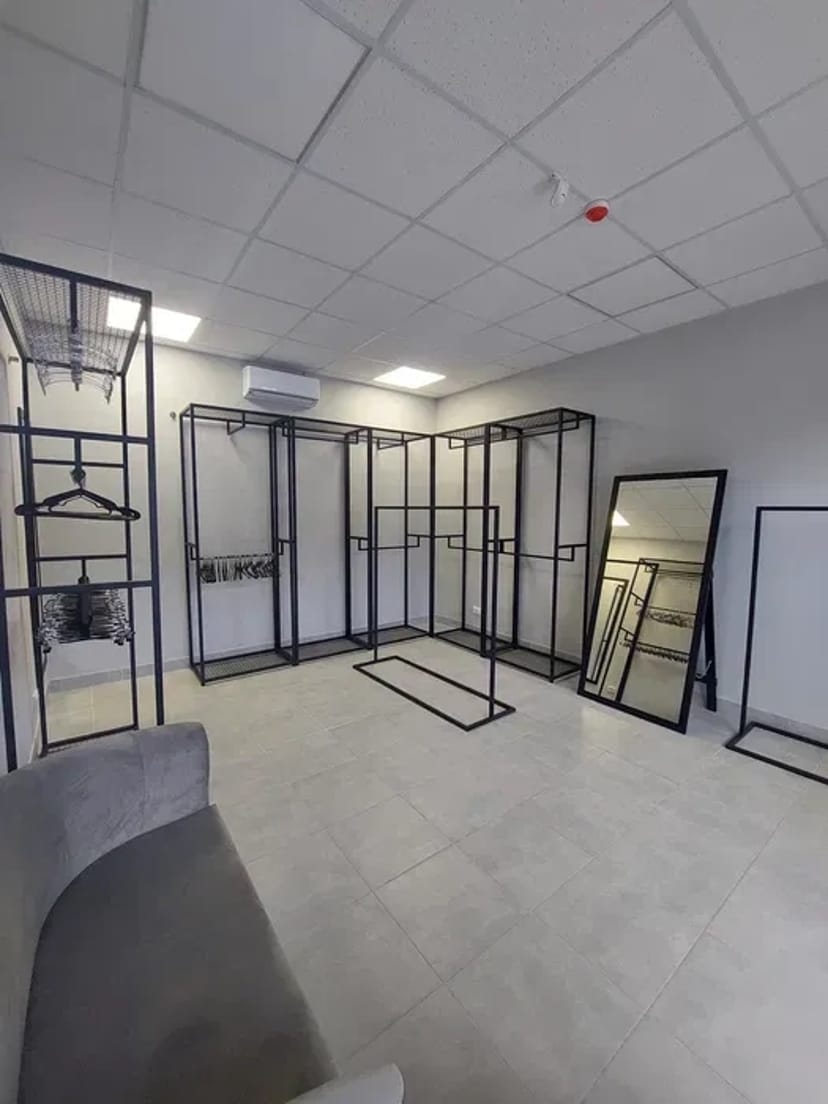 Меблі ЛОФТ Торгівельне обладнання Стелажі у магазин