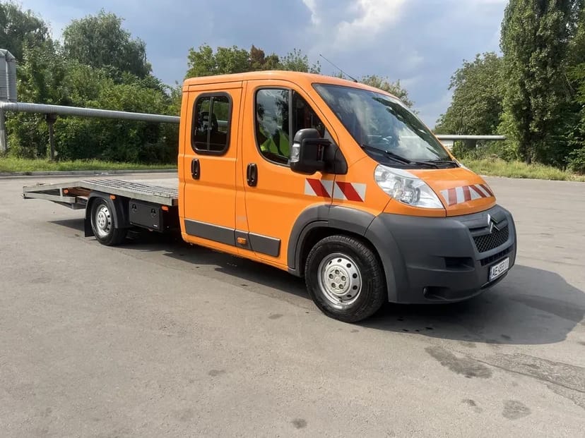 Надаю послуги евакуатора, з максимальним комфортом для клієнта